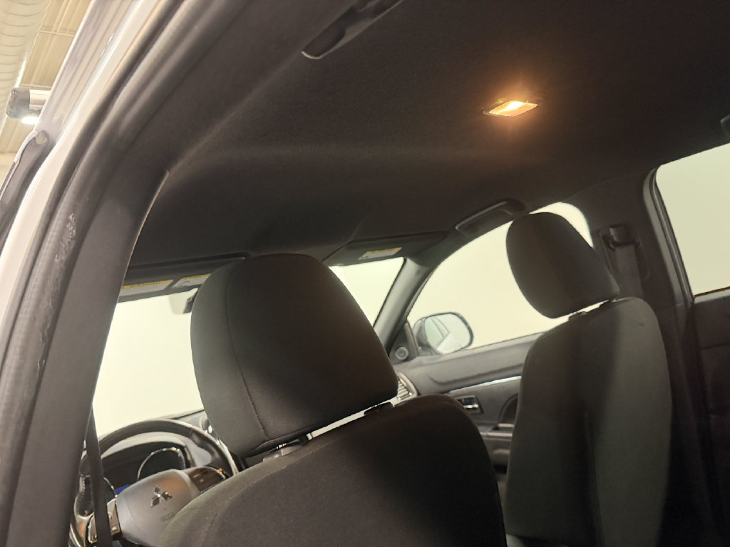 Used 2024 Mitsubishi Outlander Sport AWD image 11