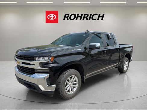Used 2022 Chevrolet Silverado 1500 LT AWD/4WD image 1