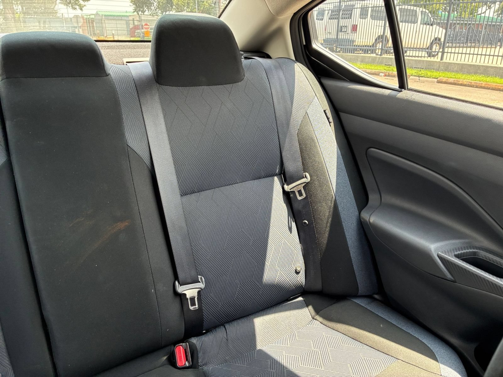 Used 2025 Nissan Versa SV FWD image 34