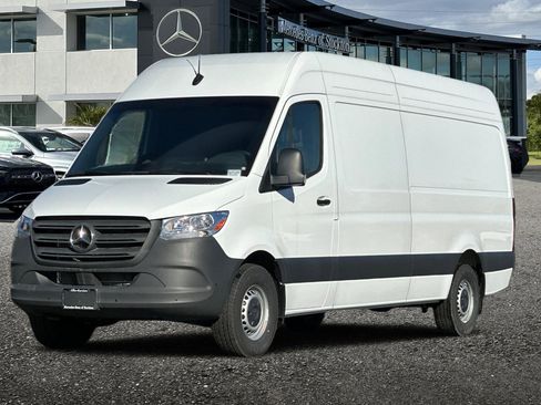 New 2025 Mercedes-Benz Sprinter 2500 image 8
