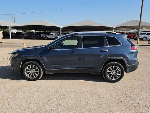 Used 2021 Jeep Cherokee Latitude Plus FWD image 5