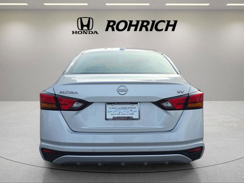 Used 2023 Nissan Altima 2.5 SV image 6