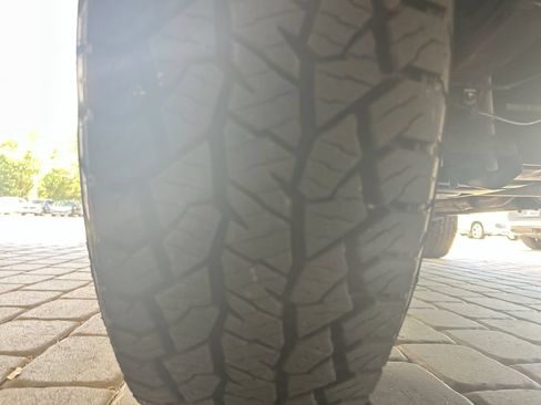 Used 2018 Toyota Tacoma SR5 RWD image 35
