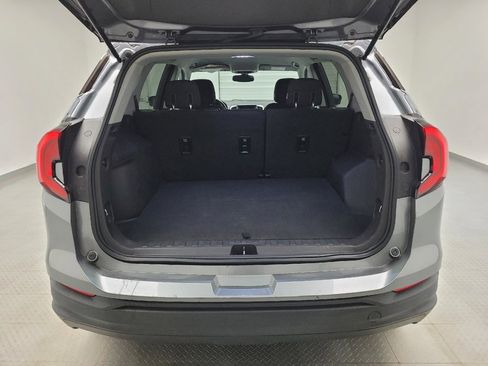 Used 2018 GMC Terrain SLE image 29