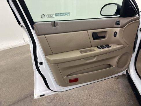 Used 2004 Ford Taurus SES image 30