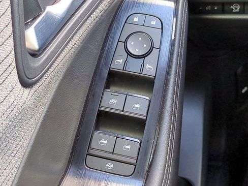 Certified 2023 Nissan Rogue SV image 23