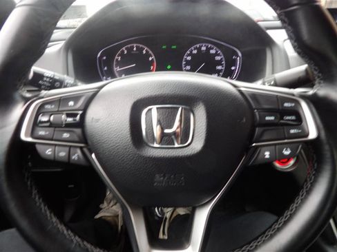 Used 2018 Honda Accord Sport image 32