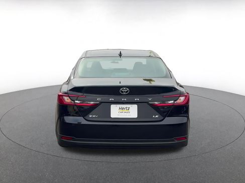 Used 2025 Toyota Camry LE image 12
