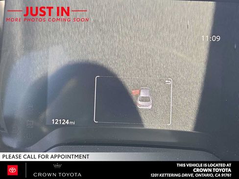 Used 2026 Toyota Corolla LE FWD image 5