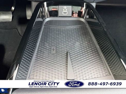 Used 2025 Ford Mustang Mach-E Premium image 27