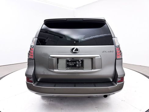 Used 2023 Lexus GX 460 Premium w/ Premium Package image 16