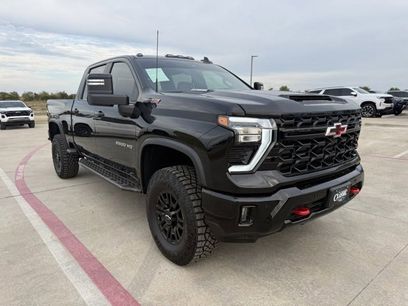 Used 2025 Chevrolet Silverado 2500 ZR2 w/ Technology Package