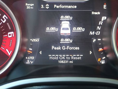 Used 2015 Dodge Challenger SRT w/ Technology Group image 32