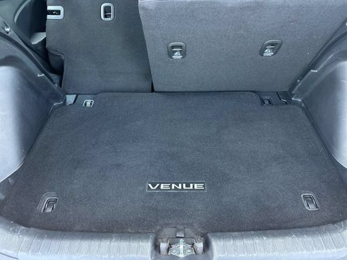 Used 2023 Hyundai Venue SEL FWD image 15