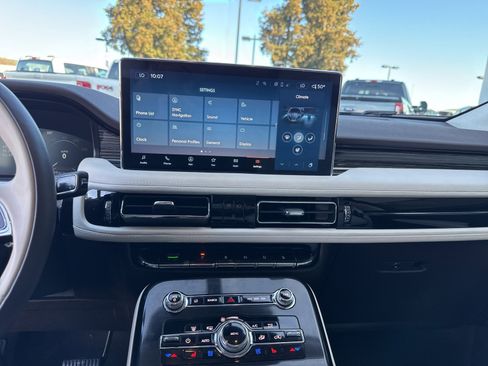 Used 2022 Lincoln Nautilus Black Label image 23