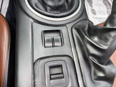 Used 2013 MAZDA MX-5 Miata Grand Touring w/ Premium Pkg image 38