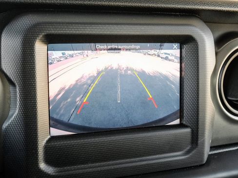 Used 2019 Jeep Wrangler Unlimited Sport S image 31