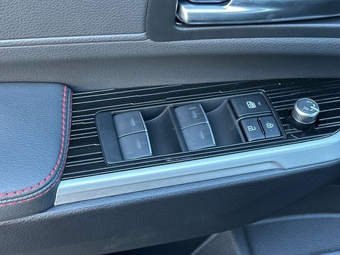 New 2026 Toyota Sienna XSE FWD image 13