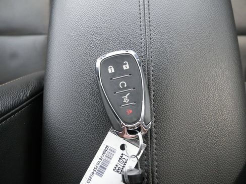 Used 2018 Chevrolet Equinox Premier AWD/4WD image 30