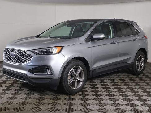 Used 2023 Ford Edge SEL w/ Convenience Package AWD/4WD image 9