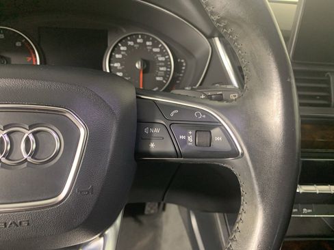 Used 2018 Audi Q5 Premium w/ Convenience Package image 20