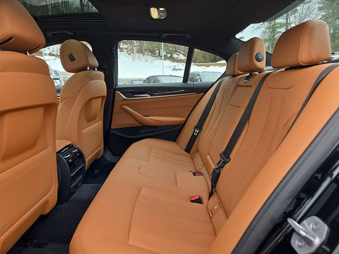 Used 2023 BMW 540i xDrive w/ Convenience Package image 11