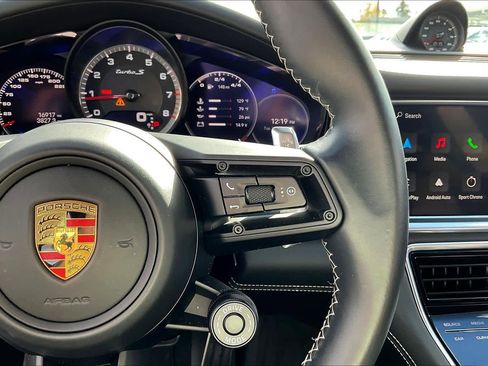 Used 2022 Porsche Panamera Turbo S image 21
