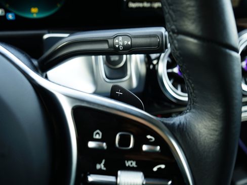 Used 2023 Mercedes-Benz EQB 300 4MATIC image 41