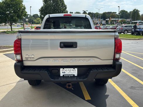 Used 2019 Toyota Tacoma SR AWD/4WD image 7