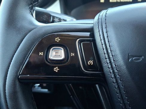 Certified 2022 Lincoln Aviator AWD w/ Premium Package image 23