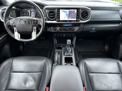 Used 2023 Toyota Tacoma Limited image 13