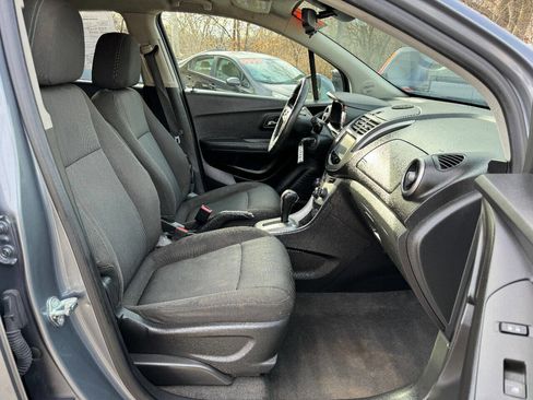Used 2015 Chevrolet Trax LT image 10