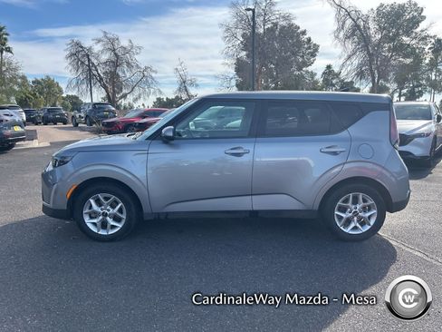 Used 2023 Kia Soul LX w/ Option Group 015 image 4