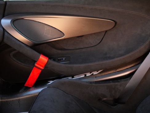 Used 2018 McLaren 570S Coupe image 29