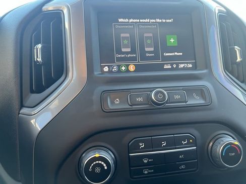 Used 2023 Chevrolet Silverado 2500 Custom w/ Custom Value Package image 15