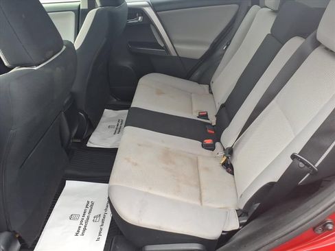 Used 2017 Toyota RAV4 XLE AWD/4WD image 14