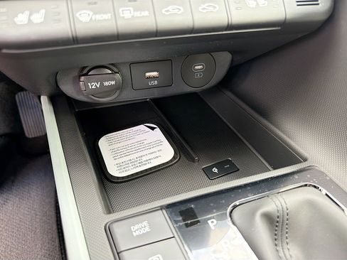 New 2026 Hyundai Elantra Limited image 28