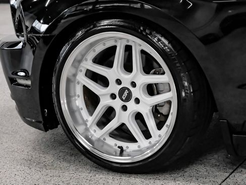 Used 2013 Ford Mustang GT Premium w/ Electronics Pkg RWD image 59