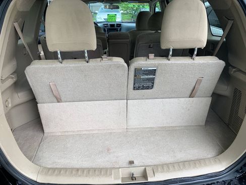Used 2013 Toyota Highlander Plus AWD/4WD image 13