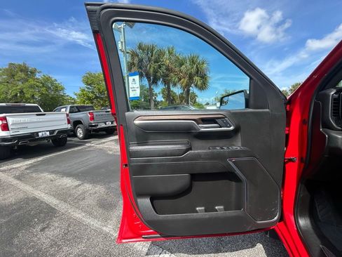 Used 2025 Chevrolet Silverado 1500 LT RWD image 26