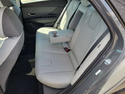 New 2026 Hyundai Elantra SEL Sport FWD image 27