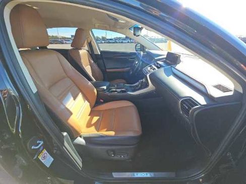 Used 2018 Lexus NX 300 FWD image 9