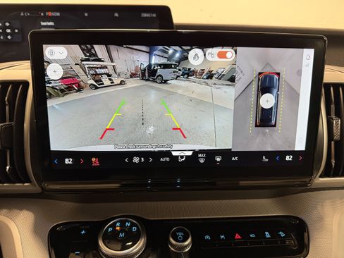 Used 2025 Ford Expedition Active image 20