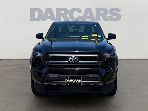 Certified 2025 Toyota Tacoma SR5 AWD/4WD image 2