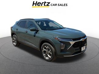 Used 2025 Chevrolet Trax LT video 1