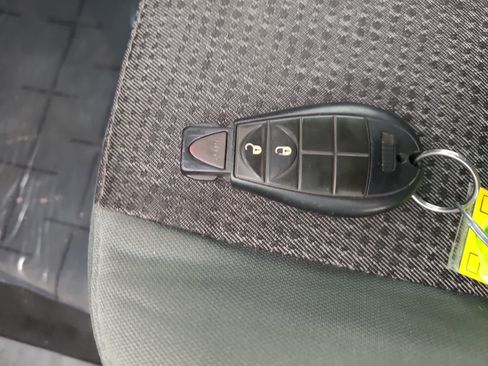 Used 2015 RAM 1500 Classic SLT image 28