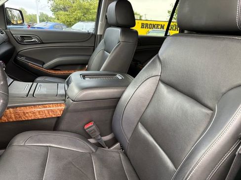 Used 2019 Chevrolet Tahoe Premier AWD/4WD image 17