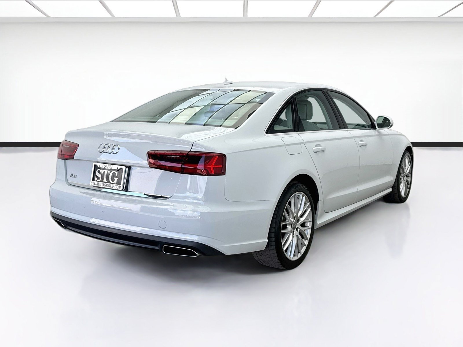 Used 2016 Audi A6 2.0T Premium w/ 19" Sport Package FWD image 4
