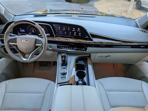 Certified 2024 Cadillac Escalade Sport Platinum w/ LPO, Floor Liner Package image 19