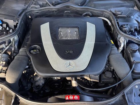 Used 2009 Mercedes-Benz E 350 Sedan w/ Premium 1 Pkg image 21